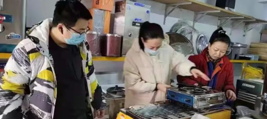 筑牢安全防线 防范于未“燃” 黑龙江省鹤岗市市场监管局工农分局育才所加强家用电器零配件销售监管